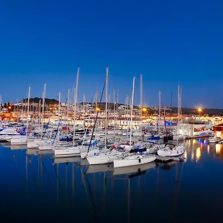 E-my Marina Apartman