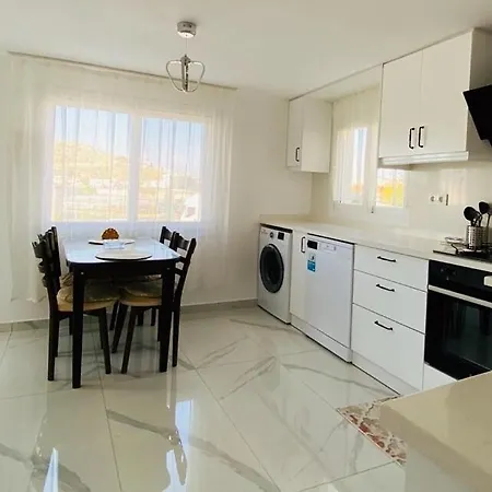 Apartman E-my Marina *